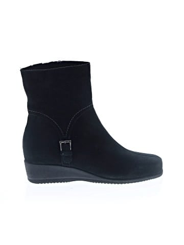 C La Canadienne Ankle Boots (view 1)