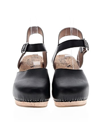 Novacas Heels (view 2)