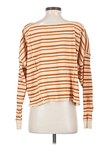 Urban Outfitters Long Sleeve T-Shirt (view 2)
