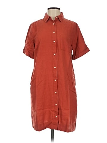 Old Navy Short Sleeve Button-Down Shirt (view 1)