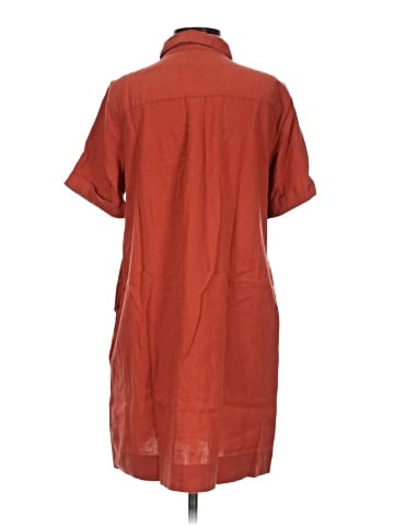 Old Navy Short Sleeve Button-Down Shirt (view 2)