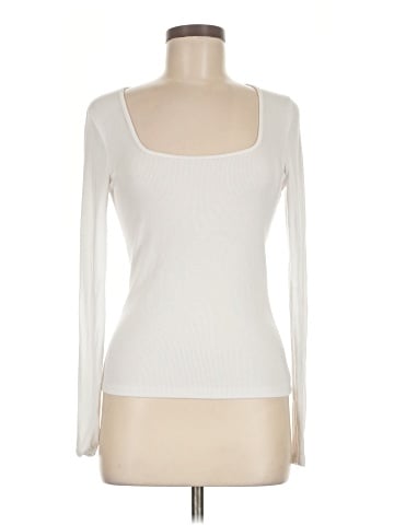 Essentials Long Sleeve T-Shirt (view 1)