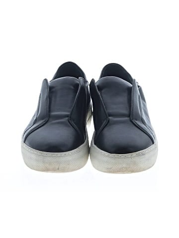 J/Slides Flats (view 2)