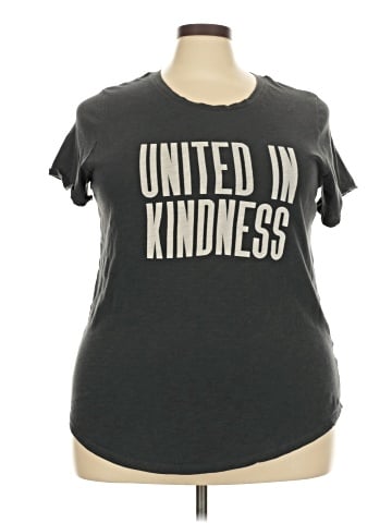 Old Navy Short Sleeve T-Shirt (view 1)