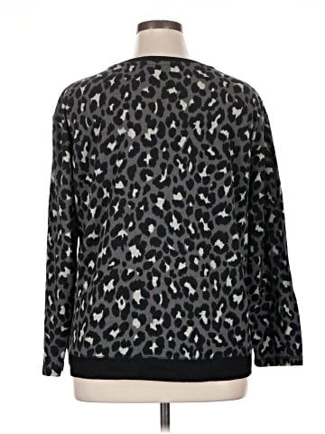 Per Se Pullover Sweater (view 2)