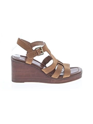 Crown Vintage Wedges (view 1)