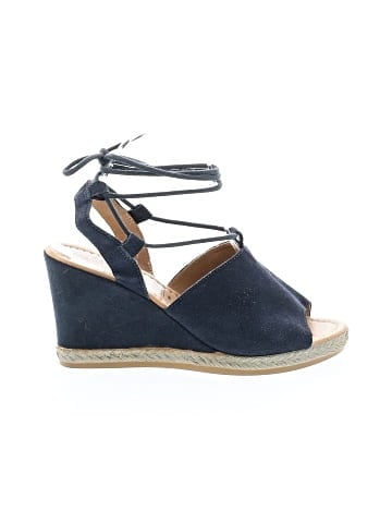 Seychelles Wedges (view 1)
