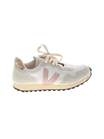 VEJA Sneakers (view 1)