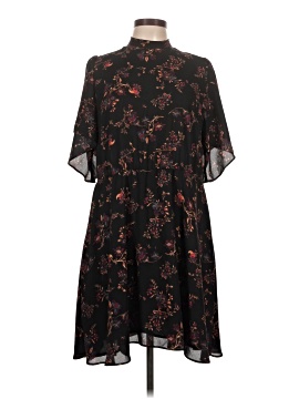 Line & Dot Casual Dress