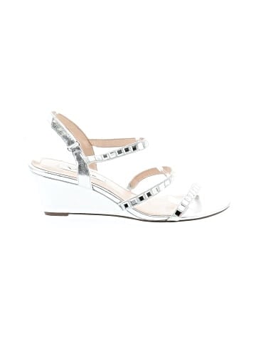 Nina Wedges (view 1)