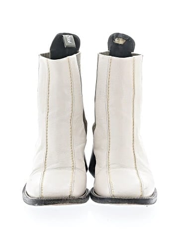Chloé Leather Boots (view 2)