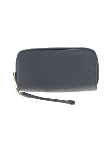 Target Wristlet (view 1)