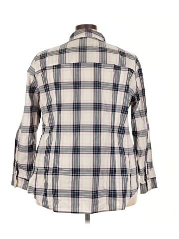 Lane Bryant Long Sleeve Button-Down Shirt (view 2)