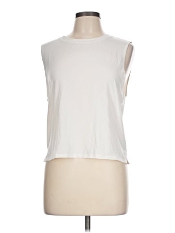 Gap Fit Sleeveless T-Shirt (view 1)