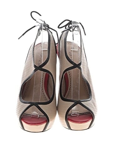 Pour La Victoire Heels (view 2)