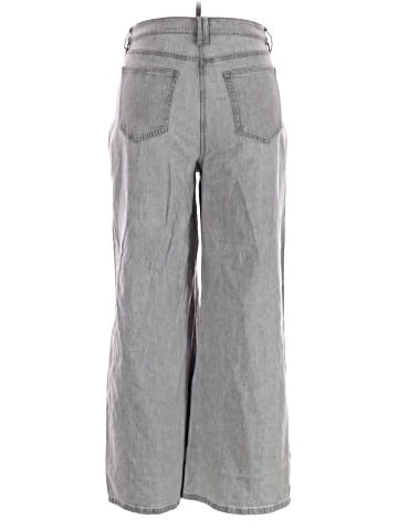 On 34th Jeans (view 2)