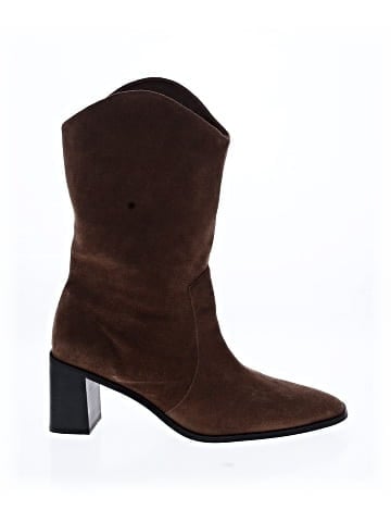 Intentionally ______ Boots (view 1)