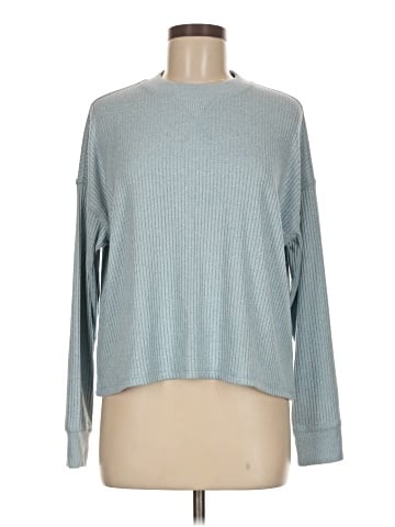 American Eagle Outfitters Pullover Sweater (view 1)