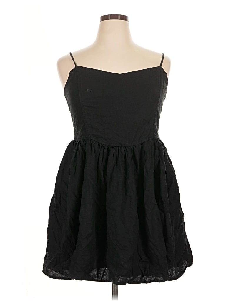 Pre-owned Aerie Casual Dress In Black