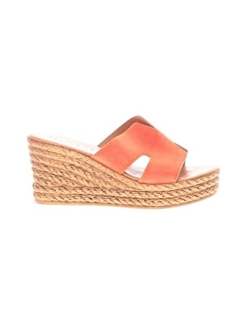 Mariella Wedges (view 1)