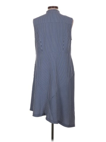 Elizabeth & Clarke Casual Dress (view 2)