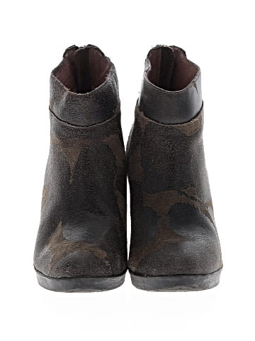 Donald J Pliner Ankle Boots (view 2)