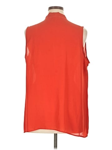 Violet & Claire Sleeveless T-Shirt (view 2)