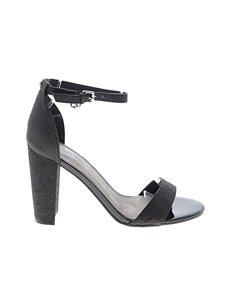 Pre-owned G By Guess Heels In Black