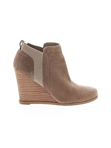 Crown Vintage Wedges (view 1)