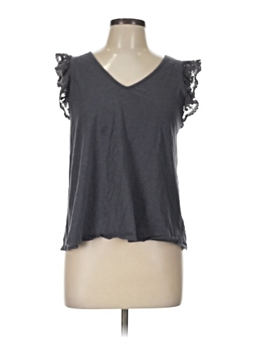 Eri + Ali Sleeveless T-Shirt (view 1)