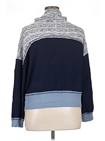 Belle Du Jour Long Sleeve Top (view 2)