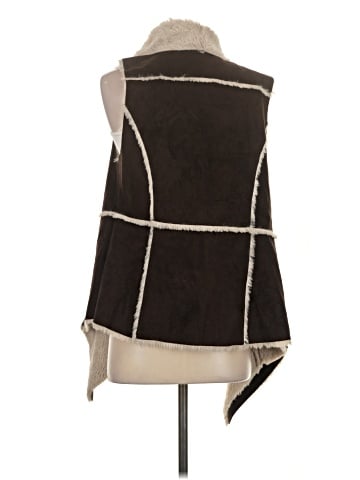 Romeo & Juliet Couture Vest (view 2)