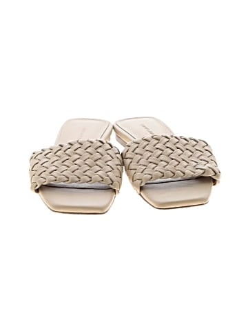 Banana Republic Sandals (view 2)