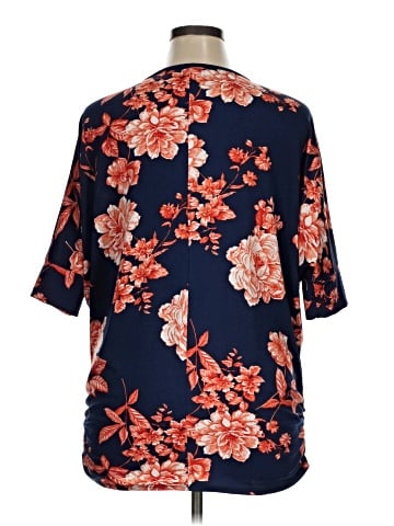 Pretty Young Thing Short Sleeve T-Shirt (view 2)