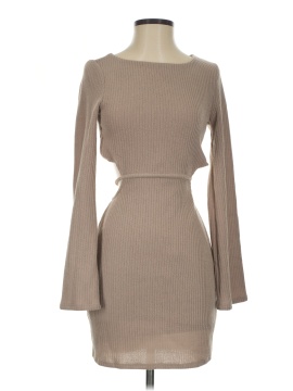 Le Lis Casual Dress (view 1)