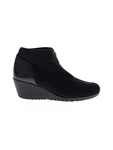 Munro American Wedges (view 1)