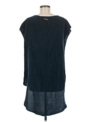 Hard Tail Sleeveless T-Shirt (view 2)