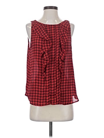 Elle Sleeveless Blouse (view 1)