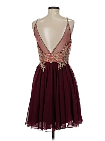Dave & Johnny by Laura Ryner Cocktail Dress (view 2)