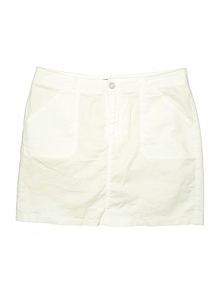 Pre-owned Lee Khaki Shorts In Ivory