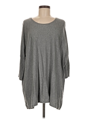 Jennifer Lopez Poncho (view 1)