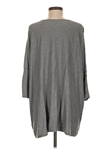 Jennifer Lopez Poncho (view 2)