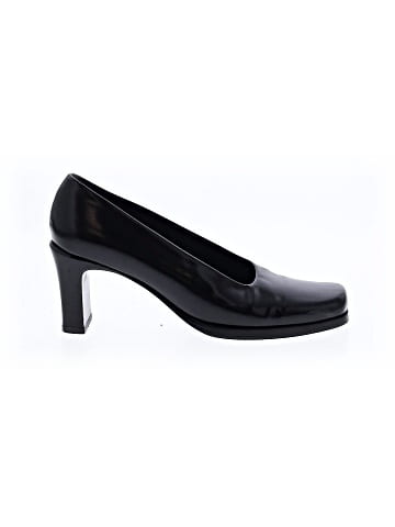 Joan & David Heels (view 1)