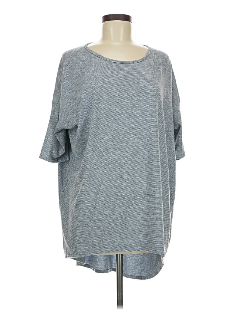 Pre-owned Lularoe 3/4 Sleeve T-shirt In Gray