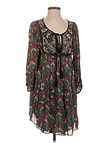 Floreat Casual Dress (view 1)