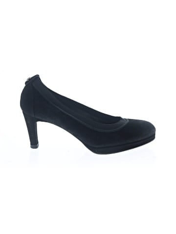 Stuart Weitzman Heels (view 1)