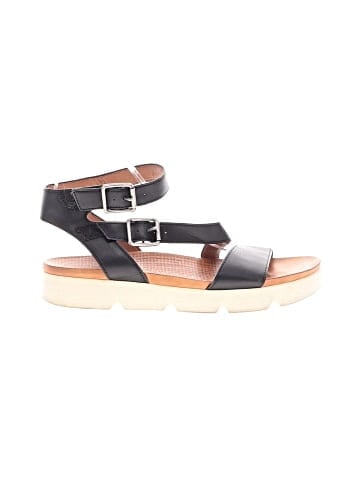 Baretraps Sandals (view 1)