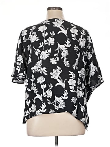 Calligraphie Short Sleeve Blouse (view 2)