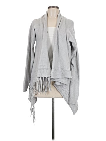 Lovestitch Poncho (view 1)