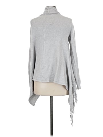 Lovestitch Poncho (view 2)